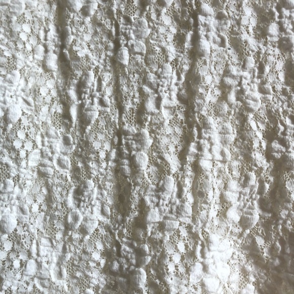 Lace cover up - Picture 3 of 3